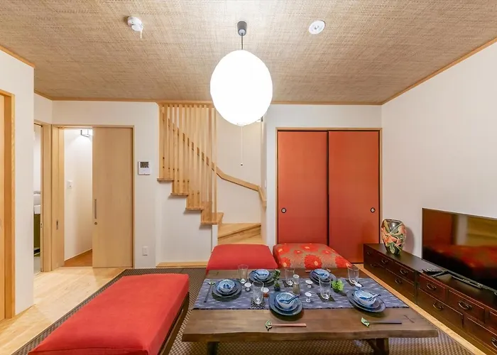 Yadoya Yanagitori East